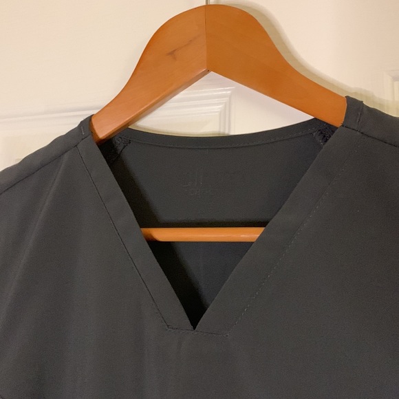 Gray Scrub Set (XS) - Picture 3 of 9